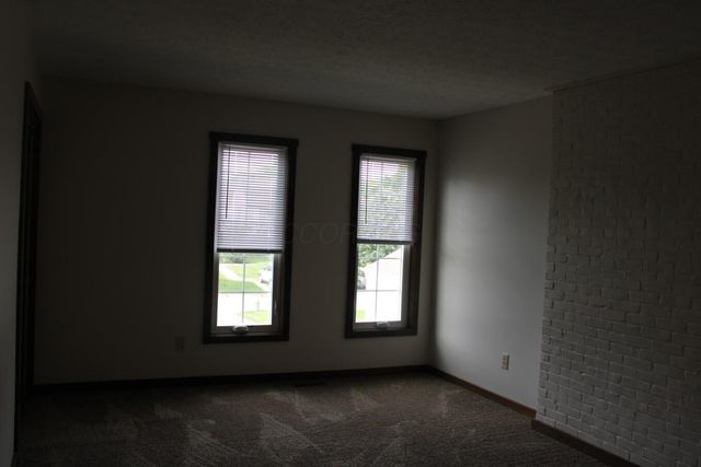 390-404 Edinburgh Road, Dublin, OH 43017