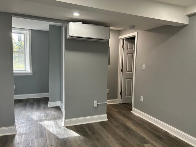 22 Hawthorne Street 1, Norwich, CT 06360