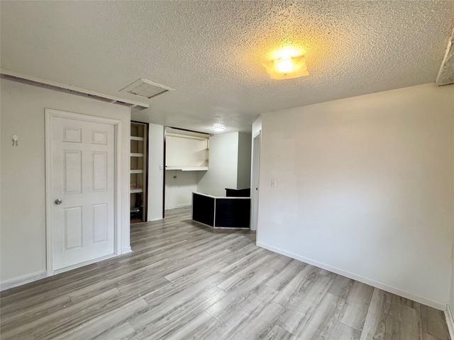 3841 Columbia Street, Des Moines, IA 50313