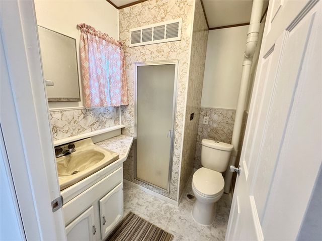 3841 Columbia Street, Des Moines, IA 50313