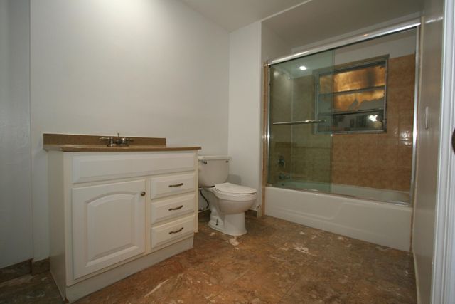1040 CRYSTAL LAKE Drive 1, Deerfield Beach, FL 33064