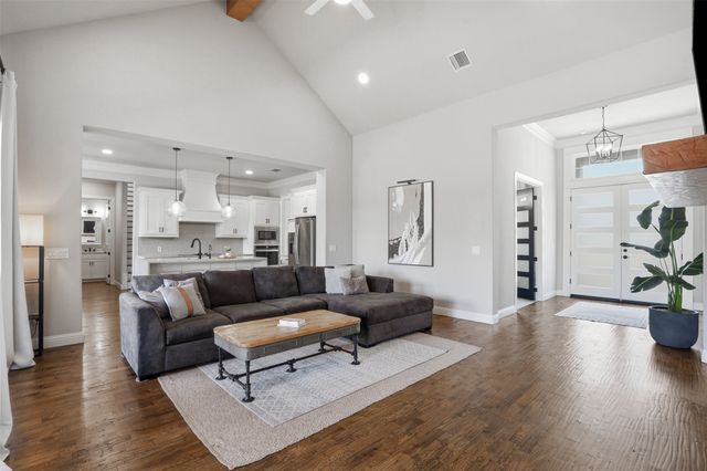 7316 Cabot Estates Drive, Mansfield, TX 76063