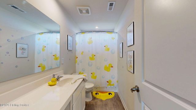 4025 White Pine Ln, La Grange, KY 40031