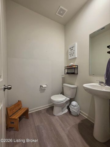 4025 White Pine Ln, La Grange, KY 40031