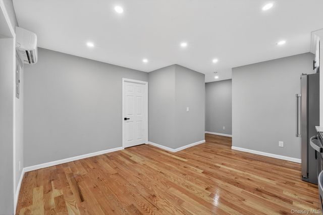 1167 E 224th Street, Bronx, NY 10466