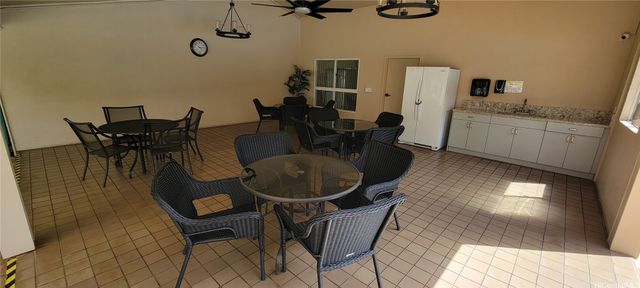 3075 Ala Poha Place 1011, Honolulu, HI 96818