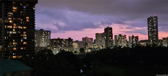 3075 Ala Poha Place 1011, Honolulu, HI 96818