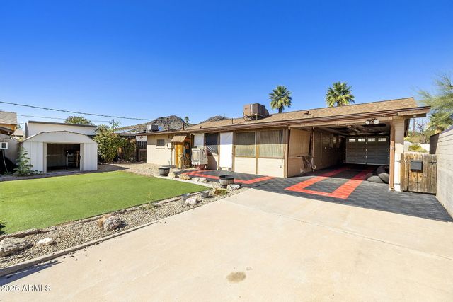 823 E IRONWOOD Drive, Phoenix, AZ 85020