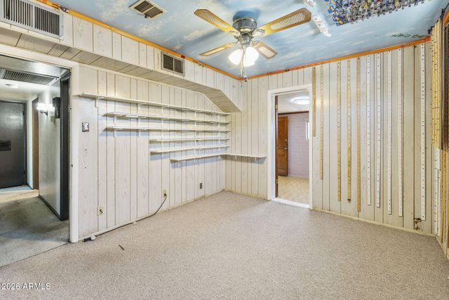 823 E IRONWOOD Drive, Phoenix, AZ 85020