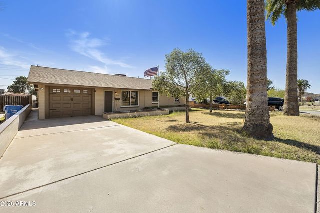 823 E IRONWOOD Drive, Phoenix, AZ 85020