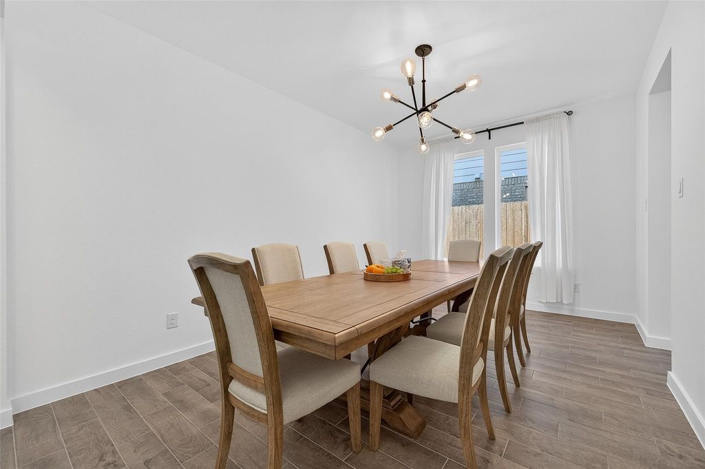 Image 11 of property listing at 2114 Cool Greens Street, Richmond, TX 77406