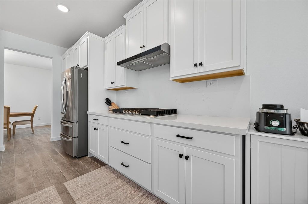 Image 19 of property listing at 2114 Cool Greens Street, Richmond, TX 77406