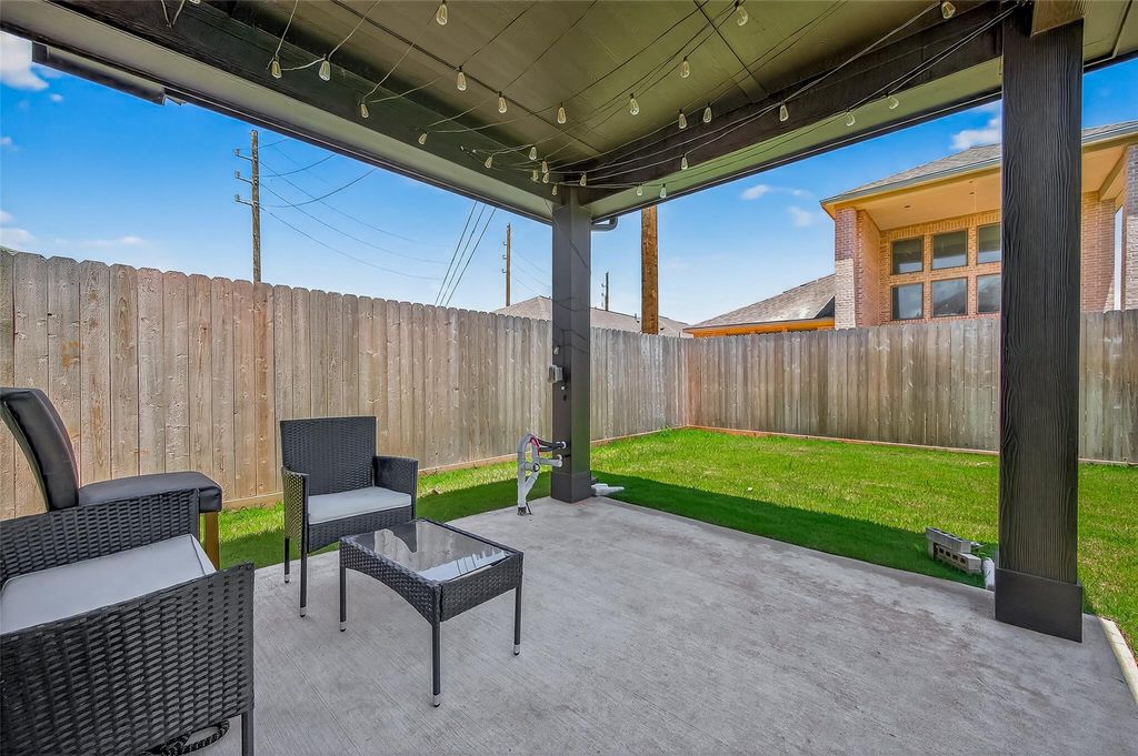 Image 45 of property listing at 2114 Cool Greens Street, Richmond, TX 77406