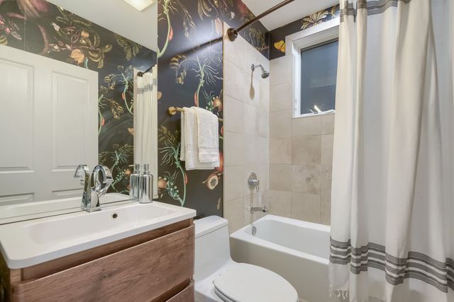 2251 W Wabansia Avenue 306, Chicago, IL 60647