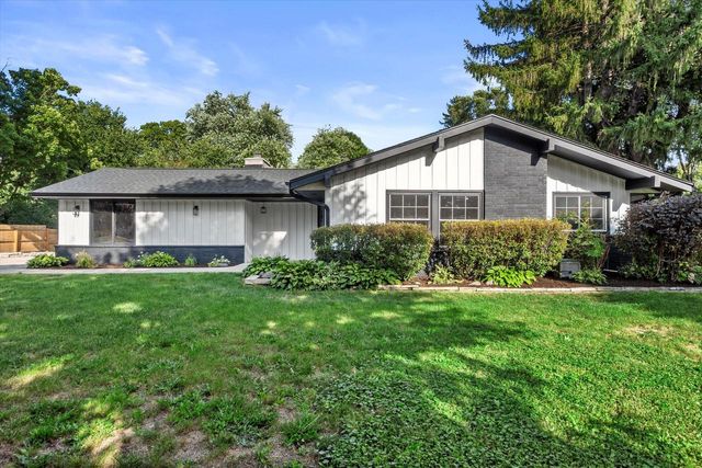 9150 N 60th STREET, Brown Deer, WI 53223