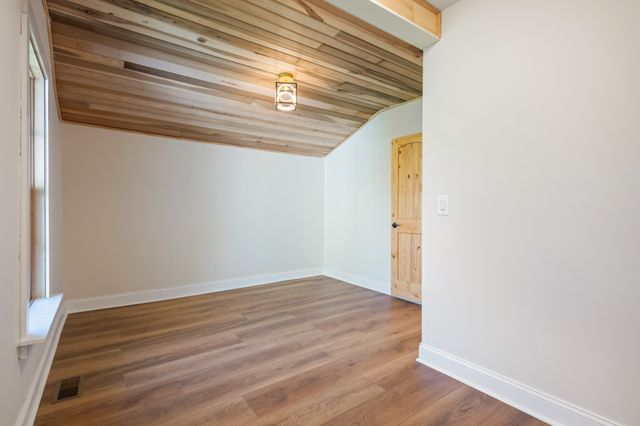 469 E Main St, Cookeville, TN 38506