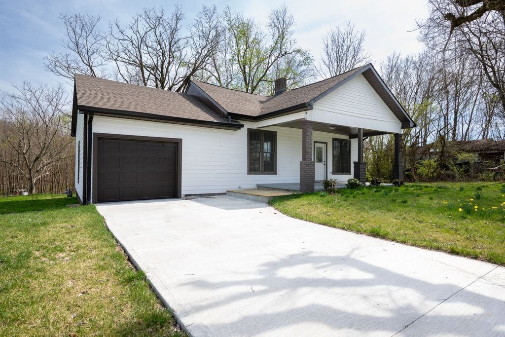 469 E Main St, Cookeville, TN 38506