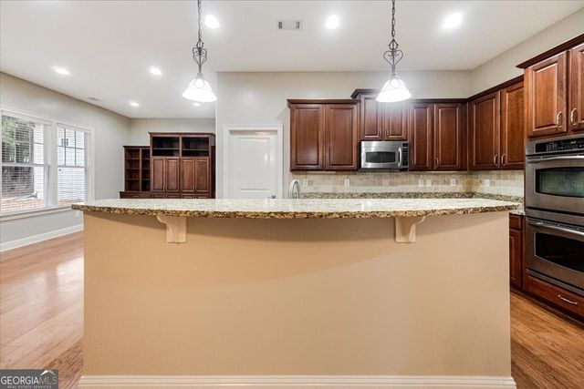 1067 Creekwood Circle, Madison, GA 30650