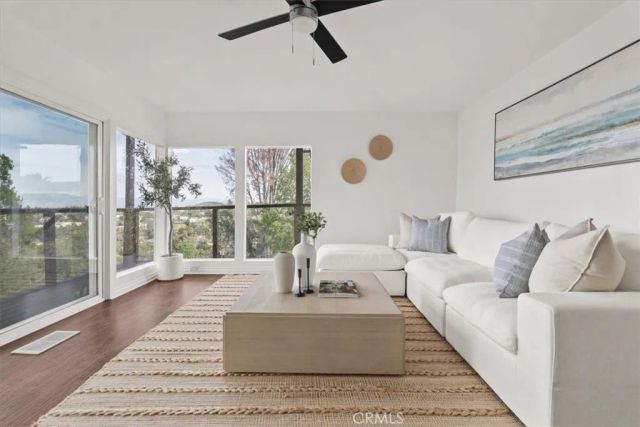 5160 Medina Road, Woodland Hills, CA 91364