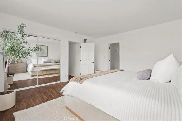 5160 Medina Road, Woodland Hills, CA 91364