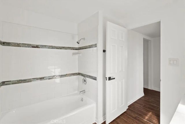 5160 Medina Road, Woodland Hills, CA 91364