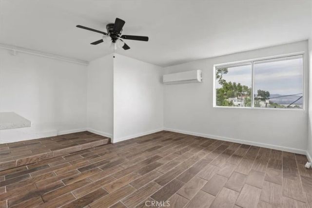 5160 Medina Road, Woodland Hills, CA 91364