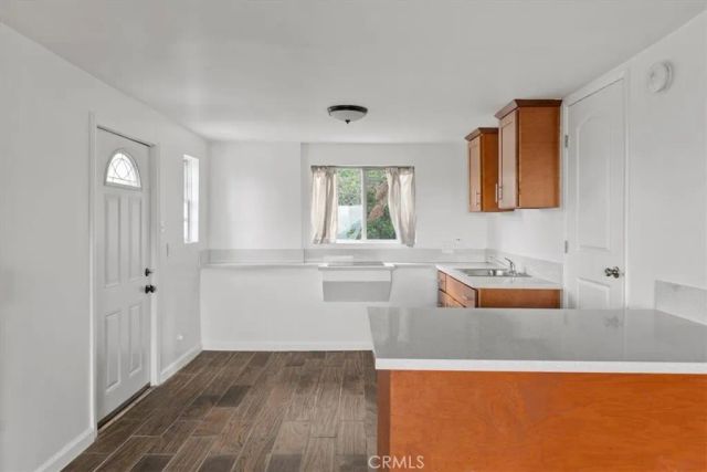 5160 Medina Road, Woodland Hills, CA 91364