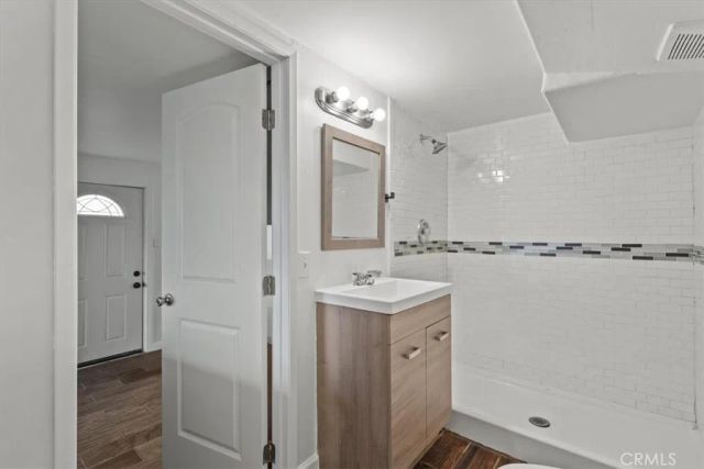 5160 Medina Road, Woodland Hills, CA 91364