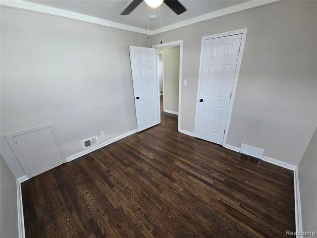 816 London Avenue, Lincoln Park, MI 48146