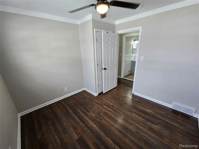 816 London Avenue, Lincoln Park, MI 48146