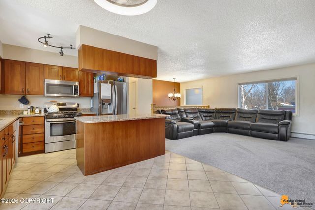 10254 Goodnews Circle, Anchorage, AK 99515