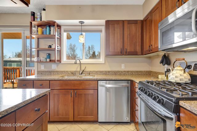 10254 Goodnews Circle, Anchorage, AK 99515