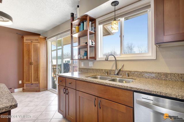 10254 Goodnews Circle, Anchorage, AK 99515