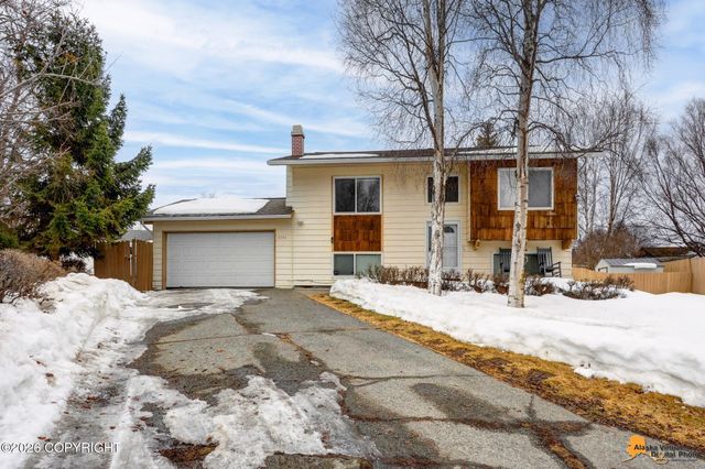 10254 Goodnews Circle, Anchorage, AK 99515