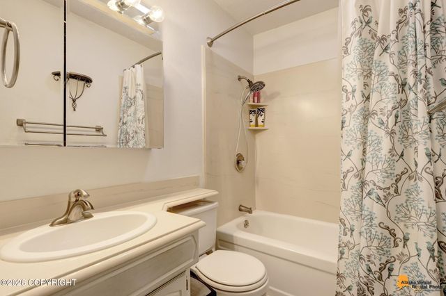 10254 Goodnews Circle, Anchorage, AK 99515