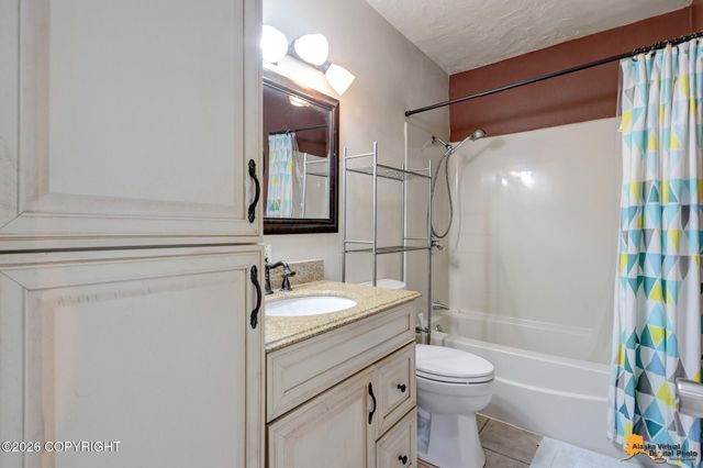 10254 Goodnews Circle, Anchorage, AK 99515