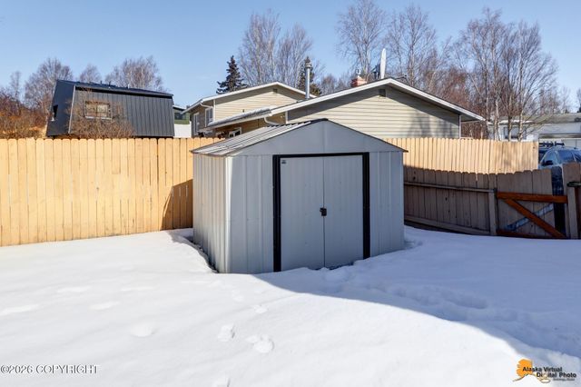 10254 Goodnews Circle, Anchorage, AK 99515