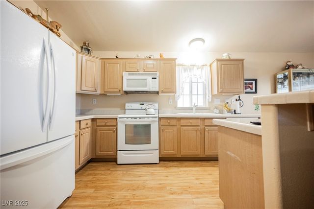 311 Inverness Avenue, Pahrump, NV 89048