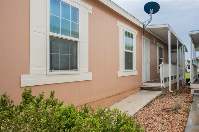 311 Inverness Avenue, Pahrump, NV 89048