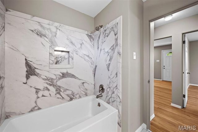 1201 Clearview Drive, St Charles, MO 63303