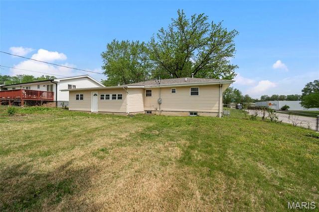 1201 Clearview Drive, St Charles, MO 63303