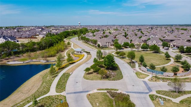 1433 Cherry Blossom Lane, Celina, TX 75078
