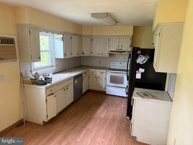 915 SHEFFIELD AVE, Mechanicsburg, PA 17055
