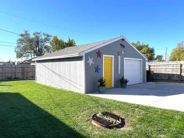 2733 7TH Avenue, Council Bluffs, IA 51501