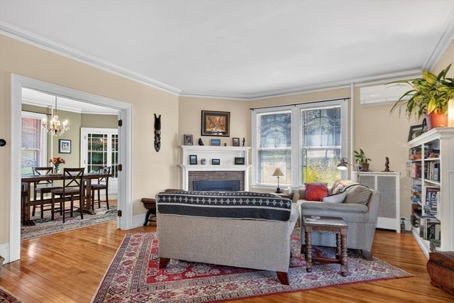 13 Maplewood Rd, Worcester, MA 01602
