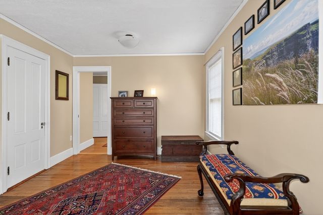 13 Maplewood Rd, Worcester, MA 01602