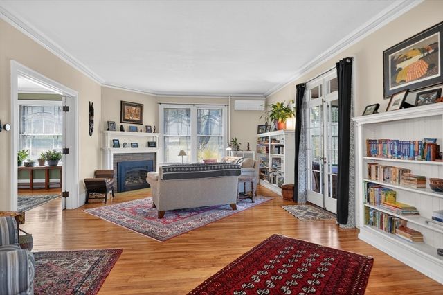 13 Maplewood Rd, Worcester, MA 01602