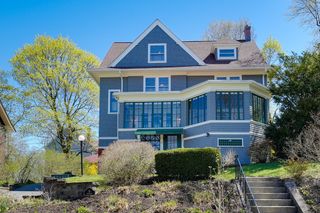 13 Maplewood Rd, Worcester, MA 01602
