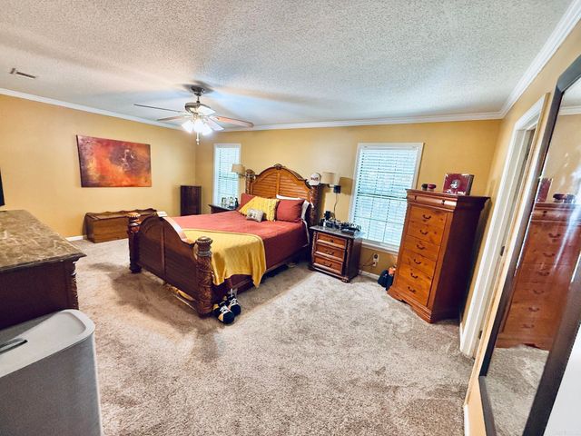 10 HONEY LOCUST Court, Little Rock, AR 72211