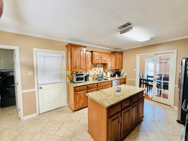 10 HONEY LOCUST Court, Little Rock, AR 72211